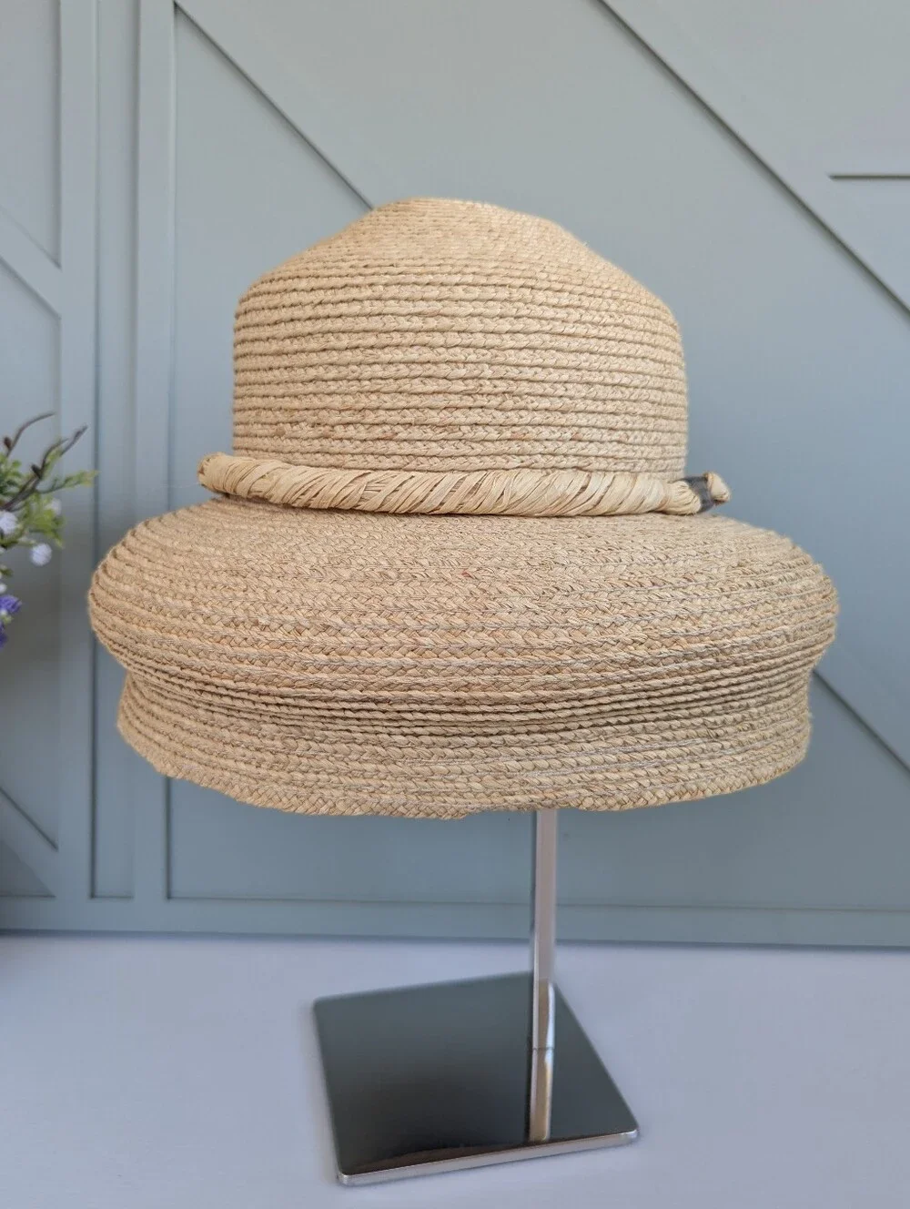Vintage Liz Claiborne Straw Sun Hat in Natural Tan